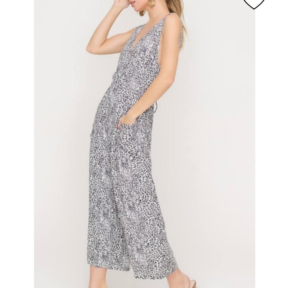 LUSH ANIMAL PRINT WIDE-LEG JUMPSUIT SIZE SMALL